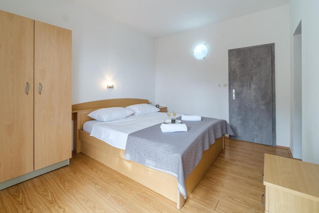 Rooms Plaza Divuje Murvica  Kültér fotó
