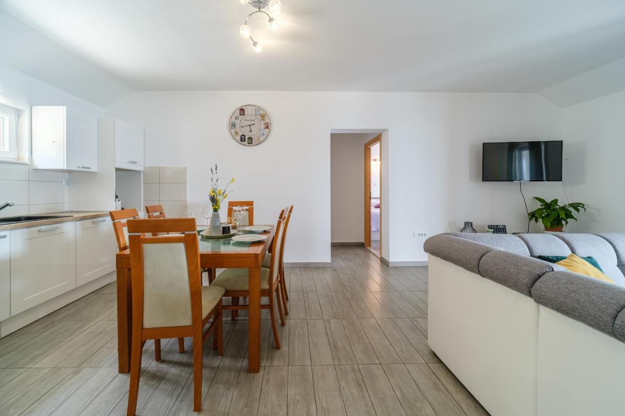 Rooms Plaza Divuje Murvica  Kültér fotó
